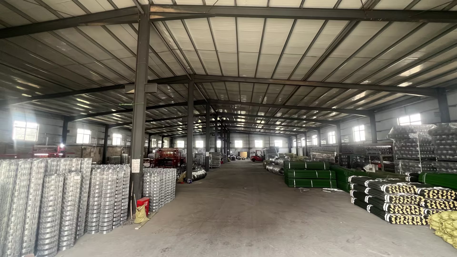 Wire fence factory in Anping, China